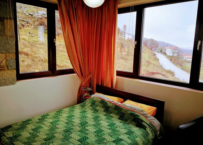 The Dreamhouse Kastoria * Dhendrokhorion