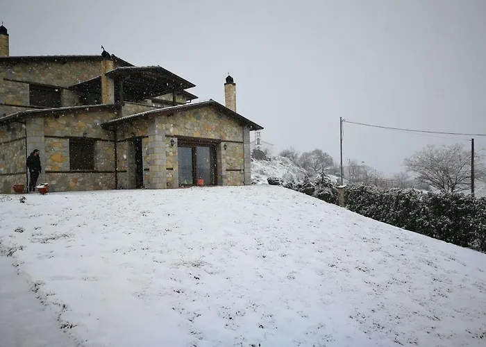 The Dreamhouse Kastoria * Dhendrokhorion